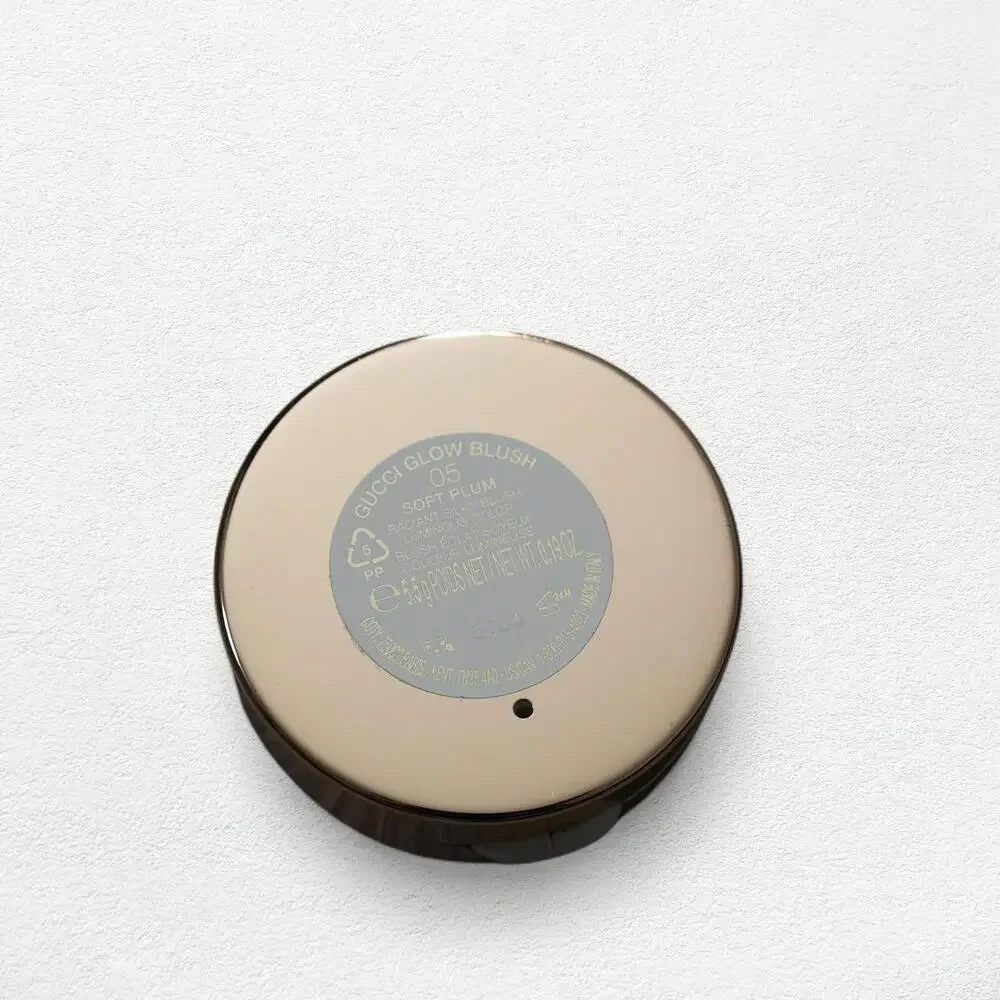 Gucci Glow Blush in 05 Soft Plum